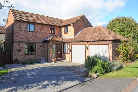 45 Walnut Road, Bottesford, Nottingham, NG13 0AY