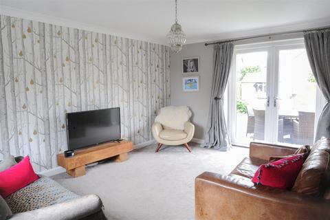45 Walnut Road, Bottesford, Nottingham, NG13 0AY