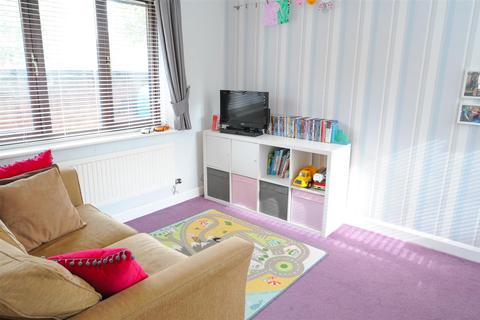45 Walnut Road, Bottesford, Nottingham, NG13 0AY