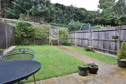6 Brickmakers Meadows, Platt, Sevenoaks, TN15 8NQ