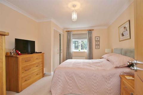 6 Brickmakers Meadows, Platt, Sevenoaks, TN15 8NQ
