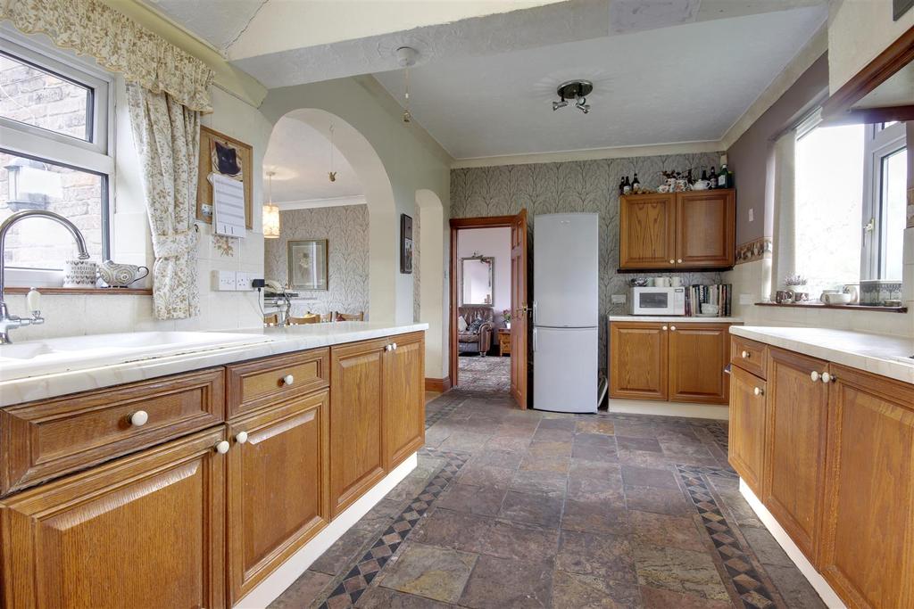 Kitchen - Alternative View