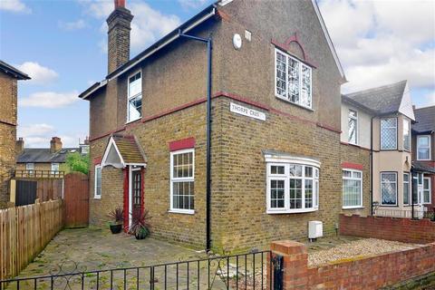 44 Thorpe Crescent, London, E17 5BY