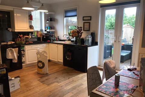44 Thorpe Crescent, London, E17 5BY