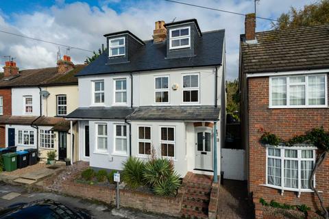 74 Horsecroft Road, Hemel Hempstead, HP1 1PY