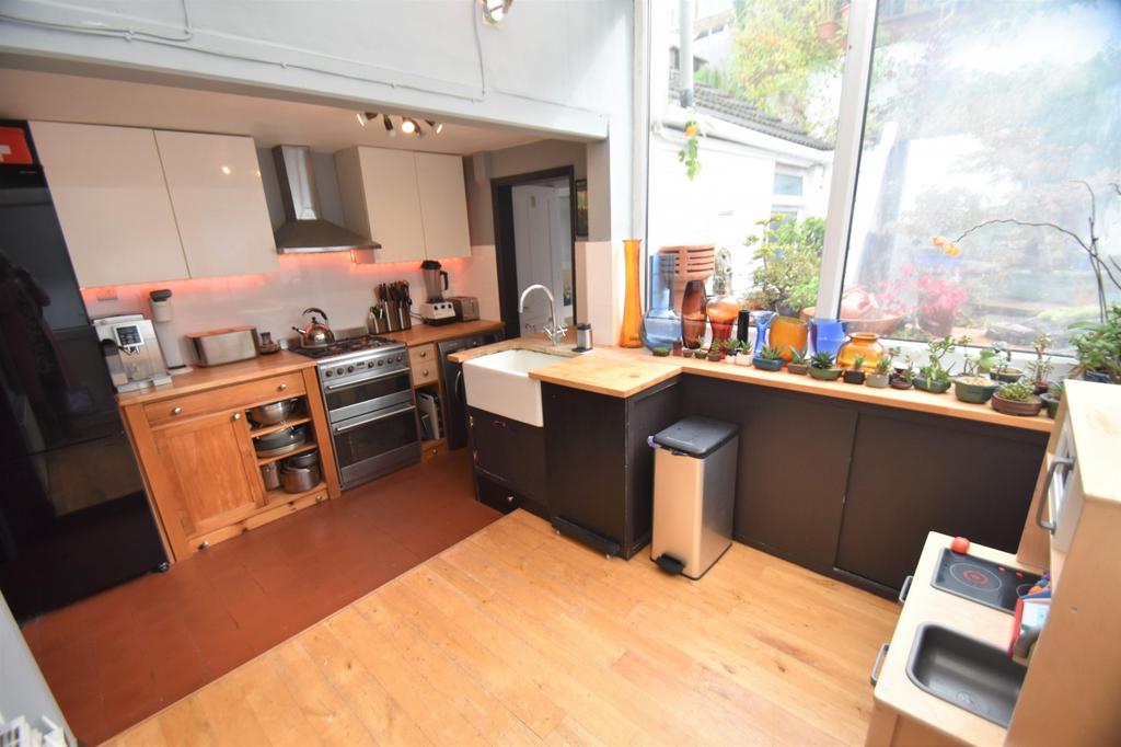 Kitchen/Breakfast Ro