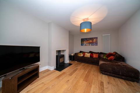 5 Gilbert Way, Berkhamsted, HP4 3JF