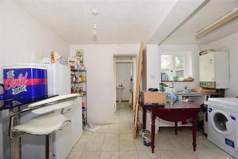 76 Cecil Road, Gravesend, DA11 7DG