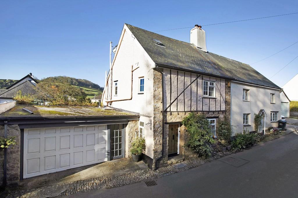 South Street, Denbury 4 bed semidetached house £350,000