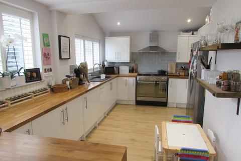 49 Colston Avenue, Carshalton, SM5 2PW