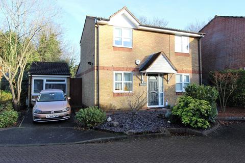 1 Dunnymans Road, Banstead, SM7 2AN