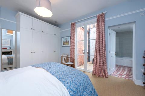 18 Odessa Road, London, NW10 5YH