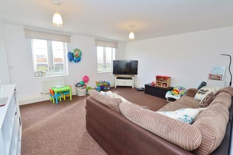 28 Raven Close, Romford, RM7 0FD