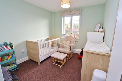 28 Raven Close, Romford, RM7 0FD