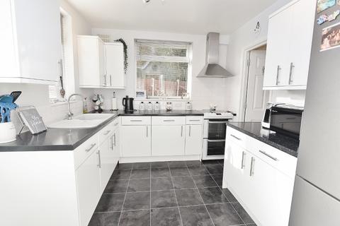 30 Ferndale Road, Romford, RM5 3ER