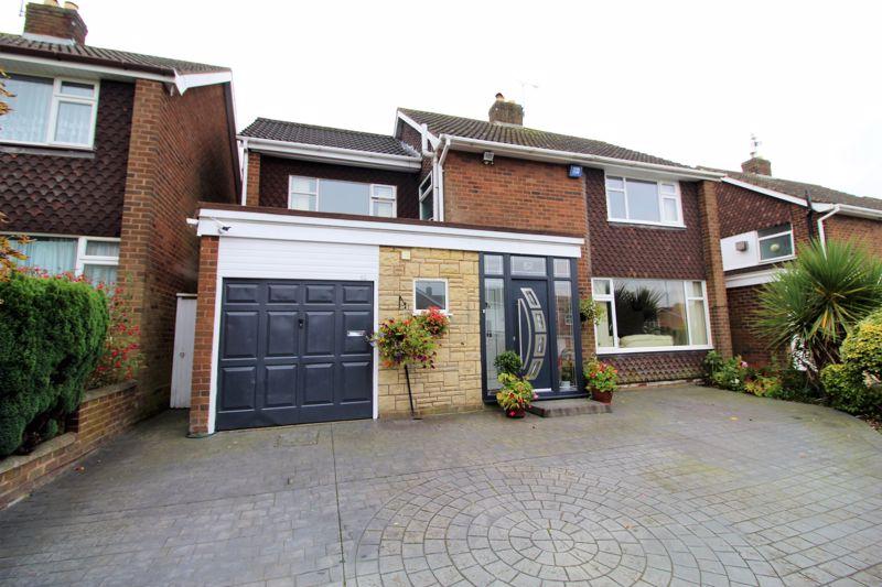 Park Hall Road, Park Hall, Walsall 5 bed detached house £450,000