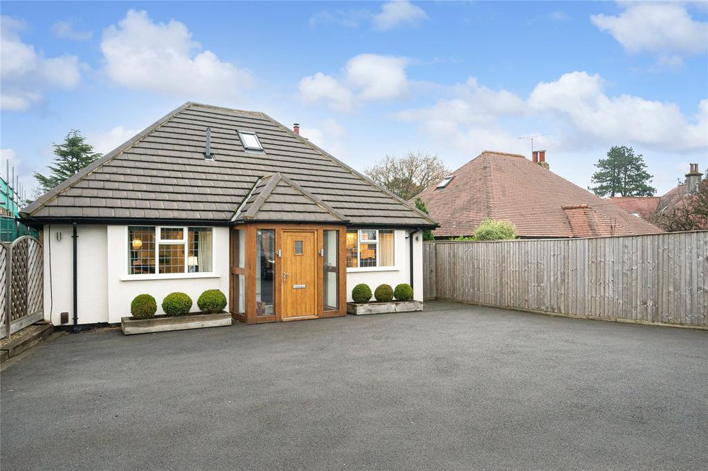 Green Lane, Harrogate, North Yorkshire 4 bed bungalow £650,000