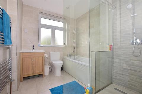 7 Manor Way, London, E4 6NW