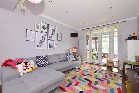 7 Manor Way, London, E4 6NW