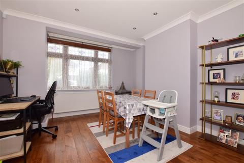 7 Manor Way, London, E4 6NW
