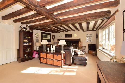 Knoxbridge Farmhouse Cranbrook Road, Frittenden, Cranbrook, TN17 2BT
