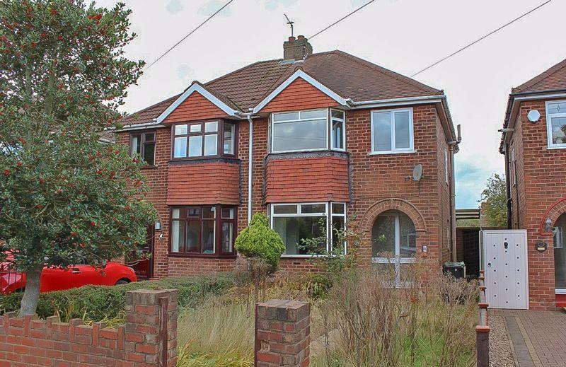Limes View, SEDGLEY, DY3 3UJ 3 bed semidetached house £150,000