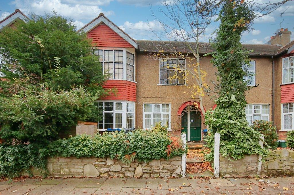 Cannon Hill Lane, Wimbledon Chase, London, SW20 9EP 3 bed