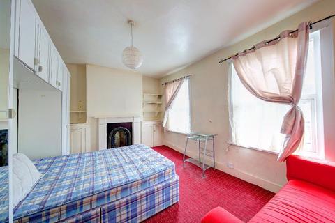 29 Coningsby Road, London, W5 4HP