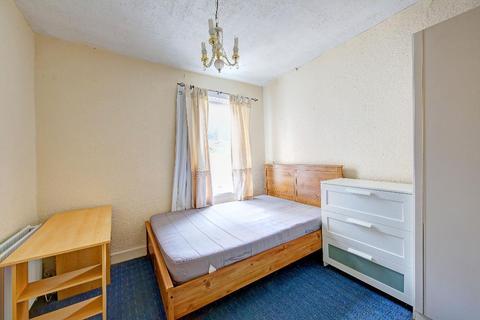 29 Coningsby Road, London, W5 4HP