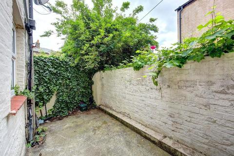 29 Coningsby Road, London, W5 4HP