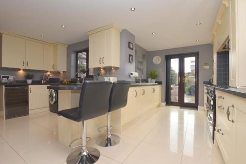 8 Ashdale Gardens, Luton, LU3 4DE