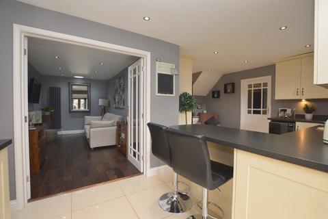 8 Ashdale Gardens, Luton, LU3 4DE