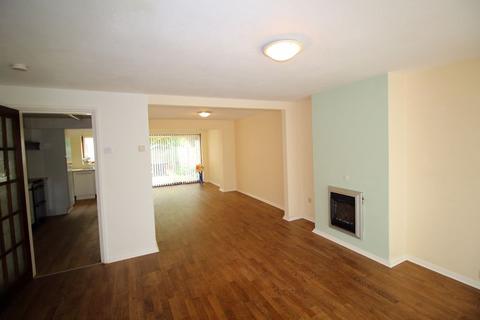 24 Old Fox Close, Caterham, CR3 5QU