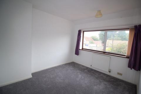 24 Old Fox Close, Caterham, CR3 5QU