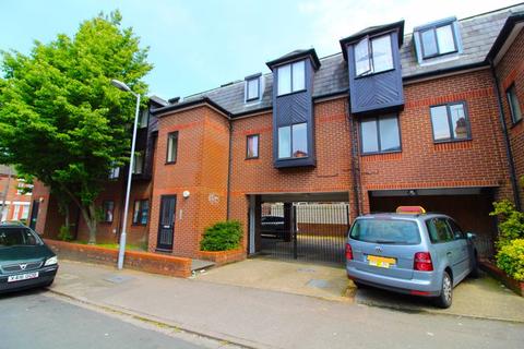 2 bedroom maisonette for sale, Albany Court, Dallow Road