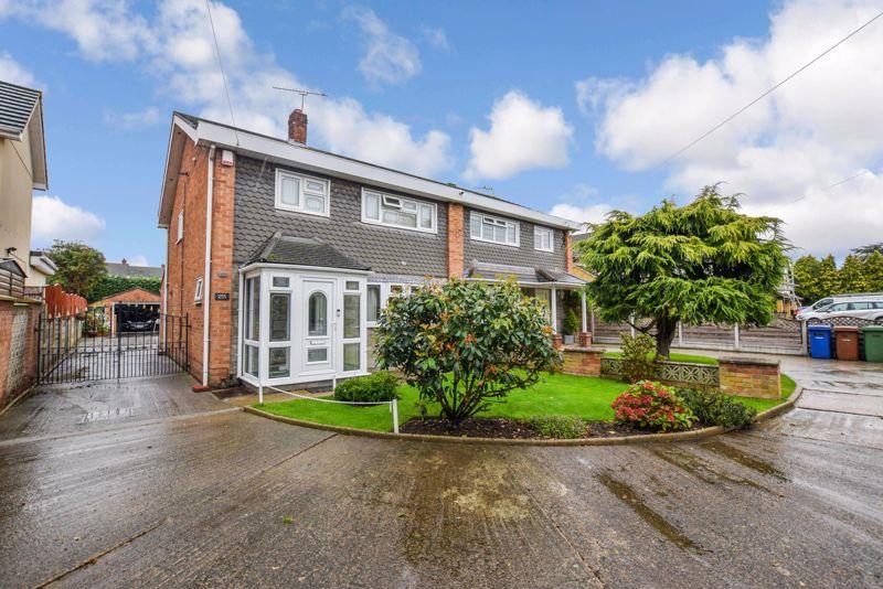 Southend Road, StanfordLeHope 3 bed semidetached house £425,000