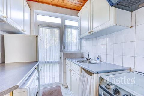 50 Pembroke Road, London, N13 5NN