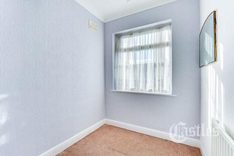 50 Pembroke Road, London, N13 5NN