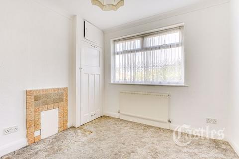 50 Pembroke Road, London, N13 5NN