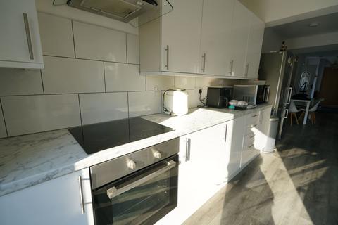 1 bedroom in a house share to rent, Bridge Road, Grays