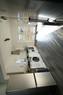 1 bedroom in a house share to rent, Bridge Road, Grays