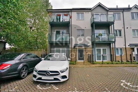 12 Louisa Oakes Close, London, E4 8AS