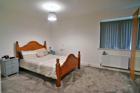 12 Louisa Oakes Close, London, E4 8AS
