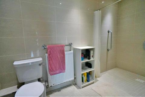 12 Louisa Oakes Close, London, E4 8AS