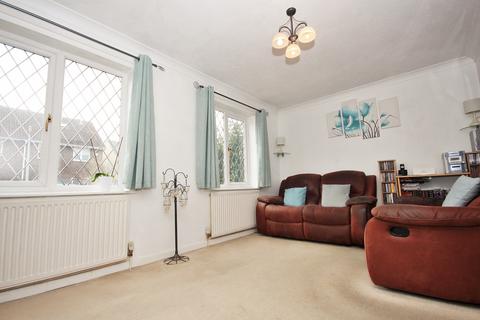 18 Kidder Road, Rayne, Braintree, CM77 6TN