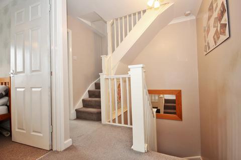 18 Kidder Road, Rayne, Braintree, CM77 6TN