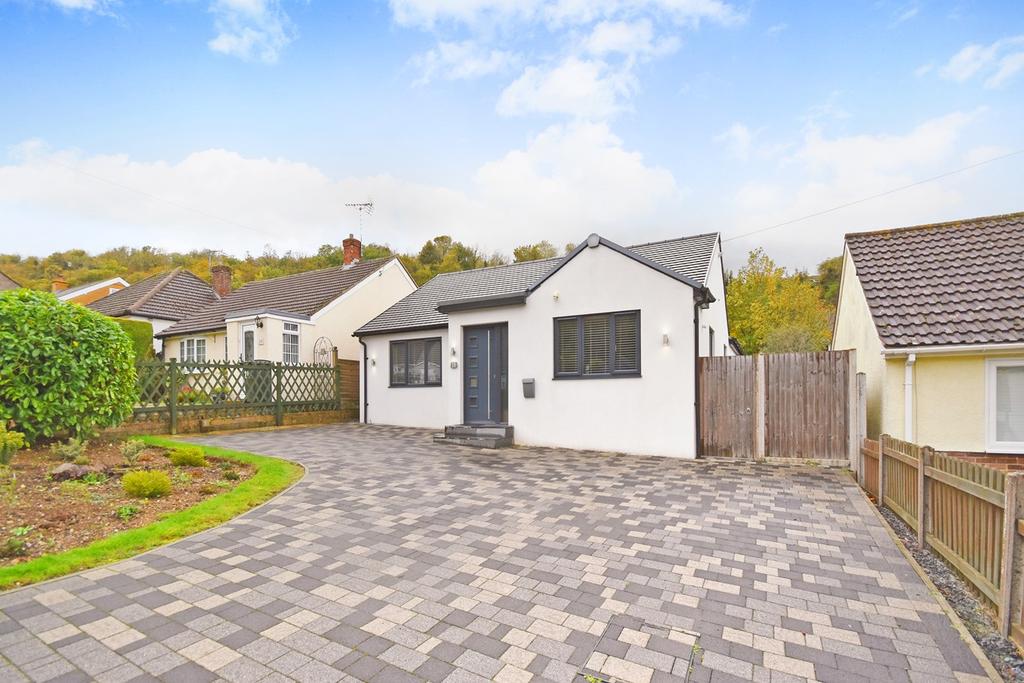 Deanwood Road, River, Dover, CT17 3 bed detached bungalow £420,000