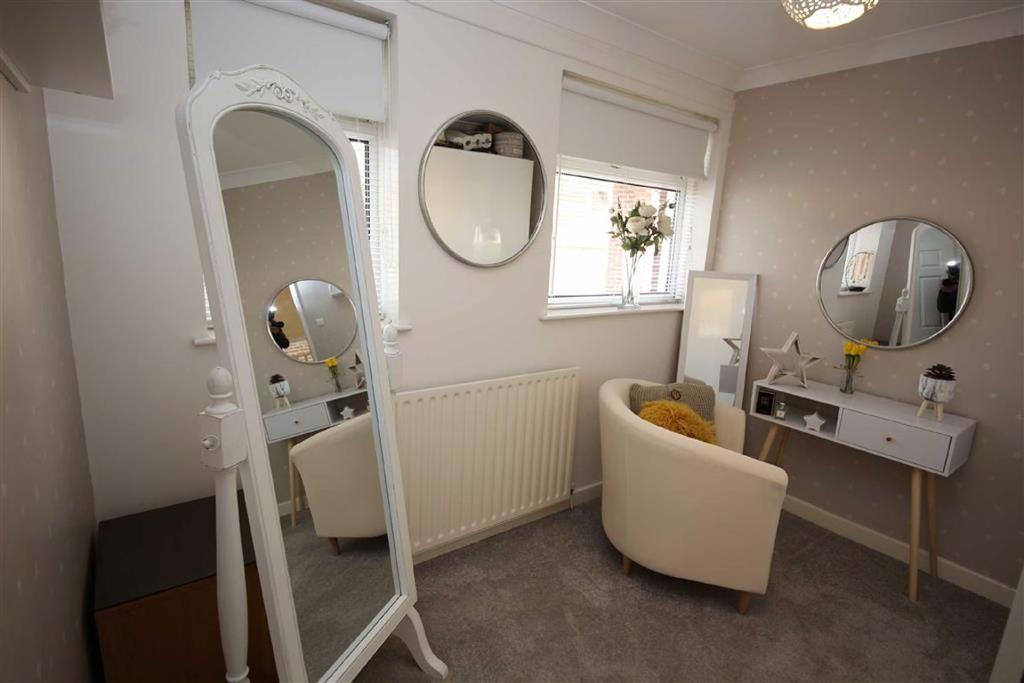 BEDROOM 2 (rear)