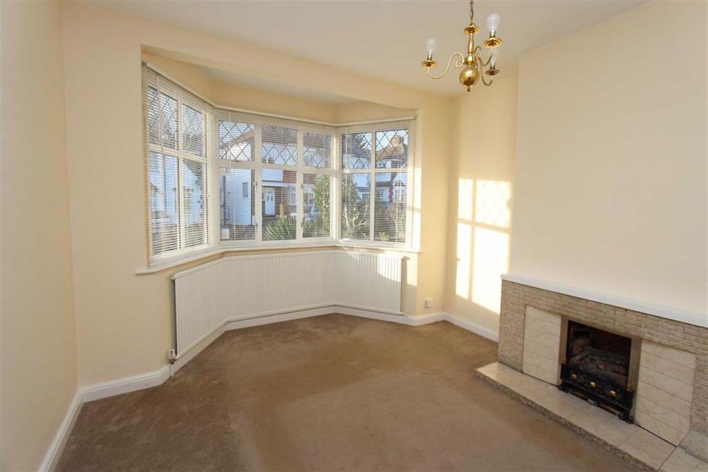 The Bramblings, Chingford, London 2 bed semidetached house £1,550