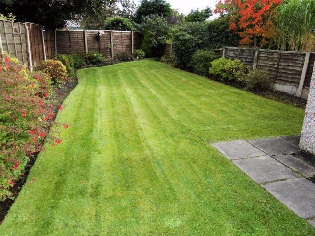 Hendon Street, Leigh 2 bed semidetached bungalow £161,950